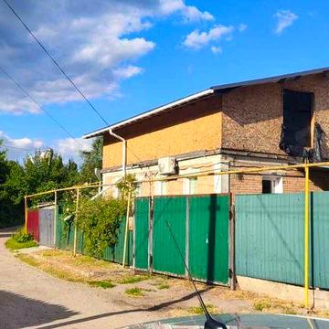 Продаж більшої частини будинку