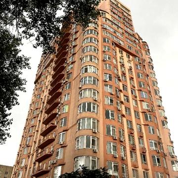 Просторная квартира с террасой 18.7 м #178; в ЖК «Фонтан»
