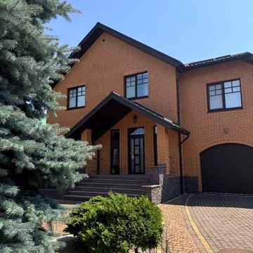 Будинок 266 м² на 15 сотках, Заріччя, Біла Церква, меблі та техніка.