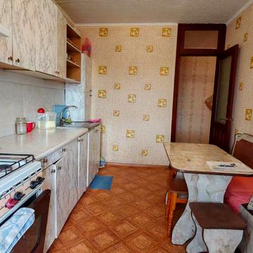 Продам квартиру 3 комнатную, Калиновая, район Образцова.