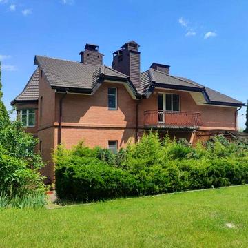 Продам будинок мрію з камінним залом, басейном, сауною, барбекю, тренажерним залом, з виходом у ліс!