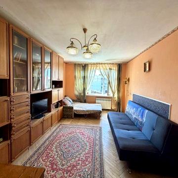 Продаж 1 кімнатна квартира вул. Пулюя (бічна вул. Наукова, магазин 1001 дрібриця)