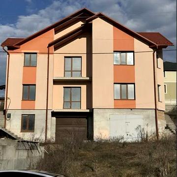 Продаж 3 поверхового дуплекса з ділянкою на 5 соток, 198 кв. м, Байківці