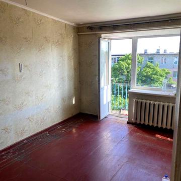 Продам 1 кім. Квартиру