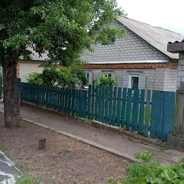 обміняю будинок на 2-3 кімнатну квартиру