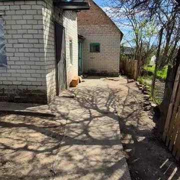 ЗДАМ  в оренду пів будинку в с. Орлівщина.