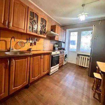 Продам 3-к квартиру (70м2) в кирпичной высотке на ж/м Тополь-3