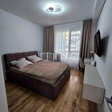 1-но вул.ТРУСКАВЕЦЬКА (бічна Наукової) 3-й пов., 45кв.м. 108 000$ Торг ЖК Continent