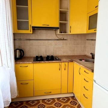 Сдам 1-2-3х х к комн комнатную кв-ру 12000 рядом Центр