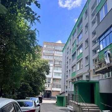 Продам 3 кімнатну квартиру