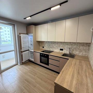 Продам 2ккв в новобудові біля метро «Індустріальна» ЖК Миру 3