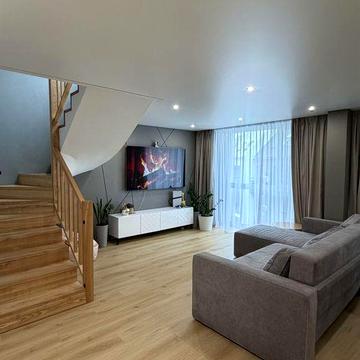Квартира 145 м², 4 спальні, тераса, автономність - світло , вода , газ Переуступка ЖК Білий шоколад центр