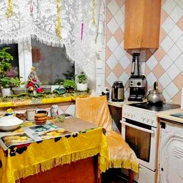 Продам  3к.квартиру на Рог.жилмассиве (м.Индустриальная 7 мин. )