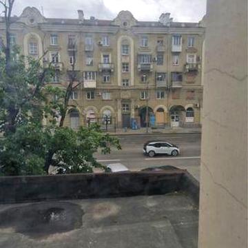 Власнік 3 кімнатна сталинка проспект героів харькова 57/63