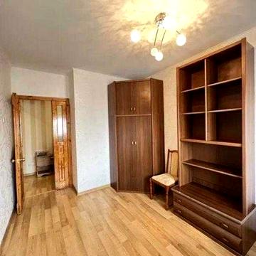 продается 3 х комнатная квартира на Одесской