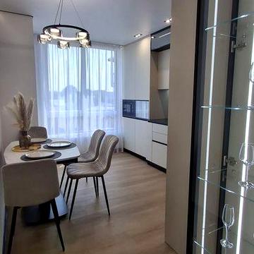 2-кімнатна з великою терасою | Центр | Дизайнерський ремонт | 60 м² ЖК Фемелі Плаза