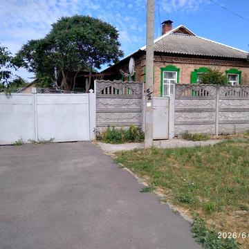Обміняю будинок на двухкімнатну квартиру в м.Олександрія Кіровоградської обл