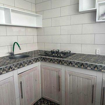 Продам уютную большую 1 к на Салтовке рядом с метро , 522 м-н . Ремонт , мебель , техника , газ