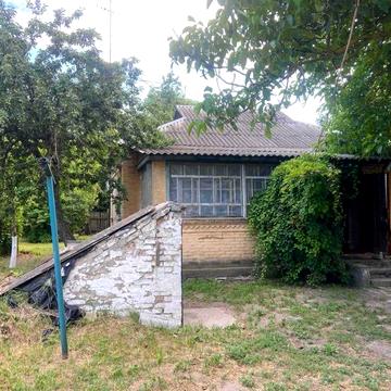 Продається гарний будинок в с. Мошни