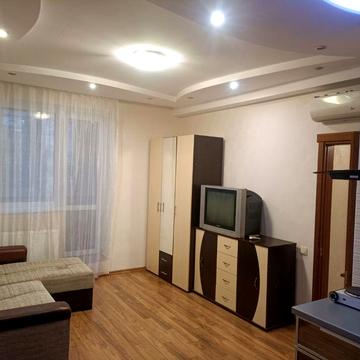 Сдам 1 кв новый кирпичный дом Сахарова 24.