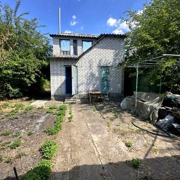 Продам 2 х этажную дачу с/о Химстроевец