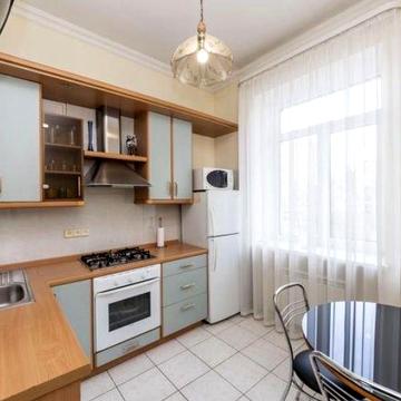 Хороша 3к студія, 85кв, ЦЕНТР,М Почтова Пл 5 хв, Зелінського 9