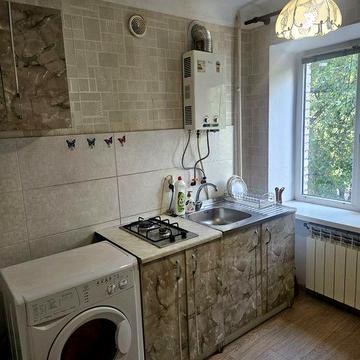 Сдаю 1к квартиру в центре , есть все