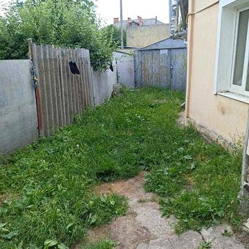 Продаж частини будинку в центрі, біля обл. лікарні