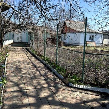 Продається будинок у місті Лозова