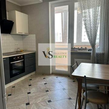 Продам квартиру ЖК «Вернисаж» Одеса, Корольова Академіка вул. ЖК «Вернисаж»