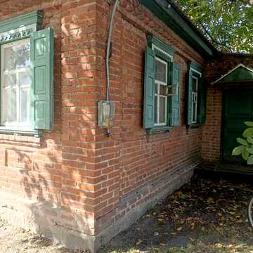 Дом,капітальний кирпичний  в Кременчуге .