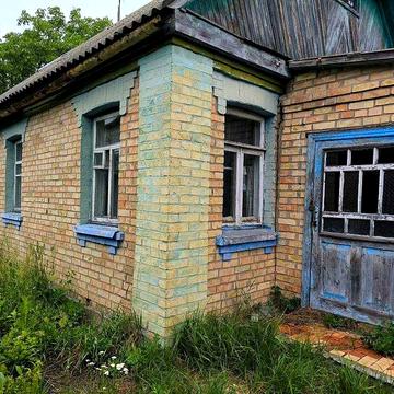 Продам будинок та 19.5сот.землі в с.Пороскотень.Є озера,Ліс.Київ 40км.