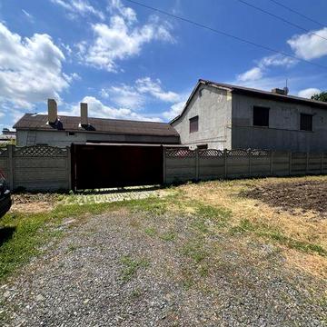 Продажа дома с комерческой территорией