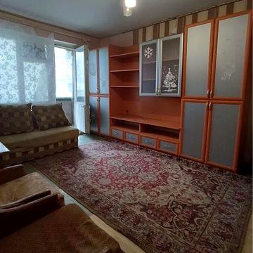 Продам 2 х комнатную квартиру , Каменское , левый берег, 1 район