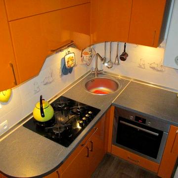продаж 2.кім квартири з ремонтом по вул.Криворізька 16а