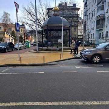 Чарівна та затишна квартира в центрі Києва