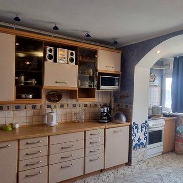 Сучасна квартира на Таврійському .  Ліфт працює .