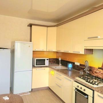 Продам трикімнатну квартиру в ЖК Набережний квартал по вул Зарічанська 11К ЖК Набережний Квартал