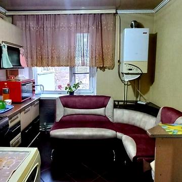 Продаж 3к Квартира Київська (Жовтневої революції) вулиця