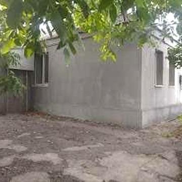 Здам будинок (дом) в центрі селища
