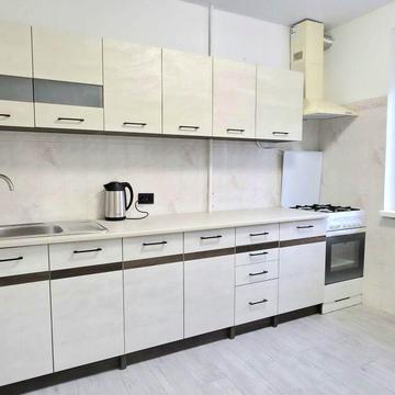 Продається 2-кім квартира Кварц