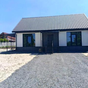 Продам современный новый до 85 кв.м. на участке 12 соток в пгт Высокий(Научный)