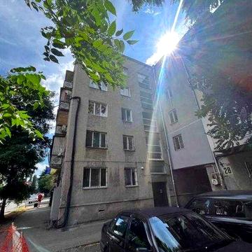 3 комн квартира на Среднефонтанской  дом кирпичный