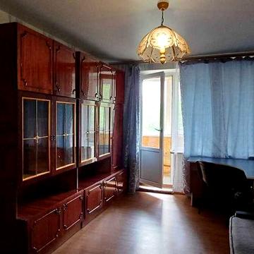 Оренда! Є 2-х кімнатна квартира в р-ні мед університету та ринку Урожай. Нормальний житловий стан, техніка та меблі, цікавить варіант дзвоніть