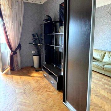 Продаж 2-к. квартири | Центр | м. Університет
