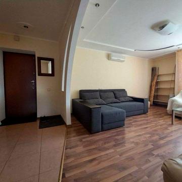 Здам. Антоновича,100. Метро Палац України.