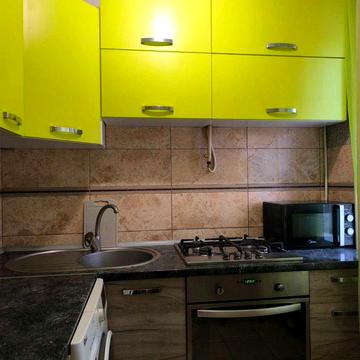 Продам хорошую 1 - комн. кв. на Черемушках, 2 этаж