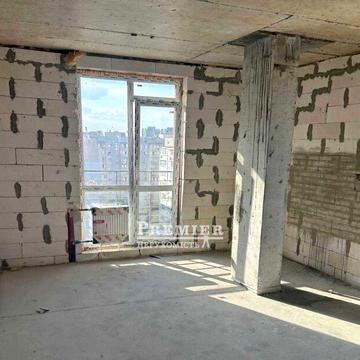 Продам простору 2 кімнату квартиру в новому ЖК на Сахарова