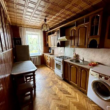 Трикімнатна квартира біля ТЦ «Слон»