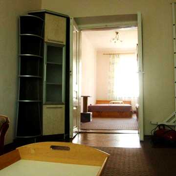 Продаж 2‑кімнатної квартири у австрійському будинку, вул. Личаківська